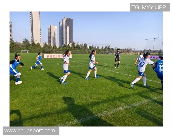 快乐足球2002：重温激情岁月，感受足球魅力与团队精神的完美结合